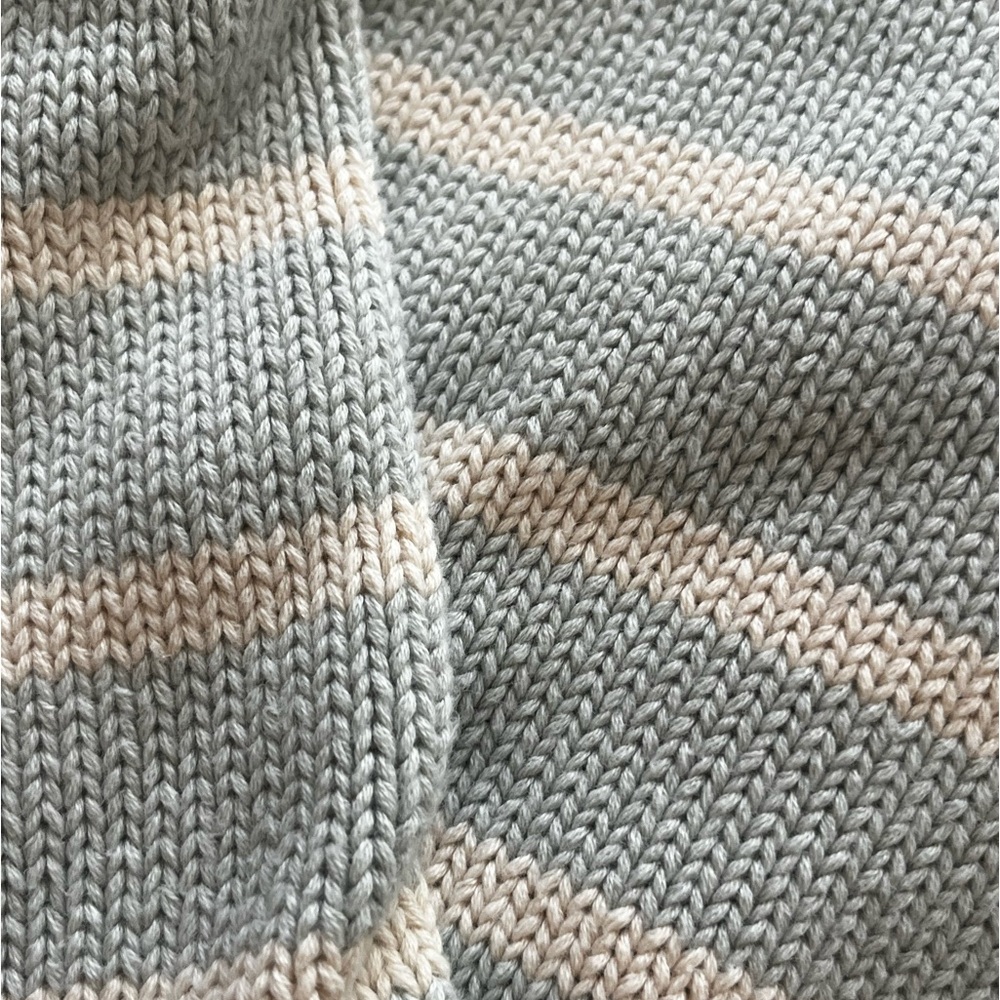 Brandy Melville thin striped green + white sweater